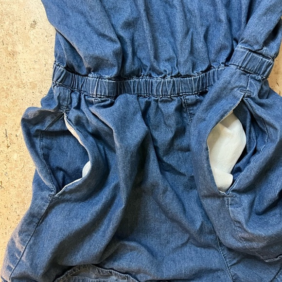 Forever 21 Denim Romper Size Small - Picture 4 of 5